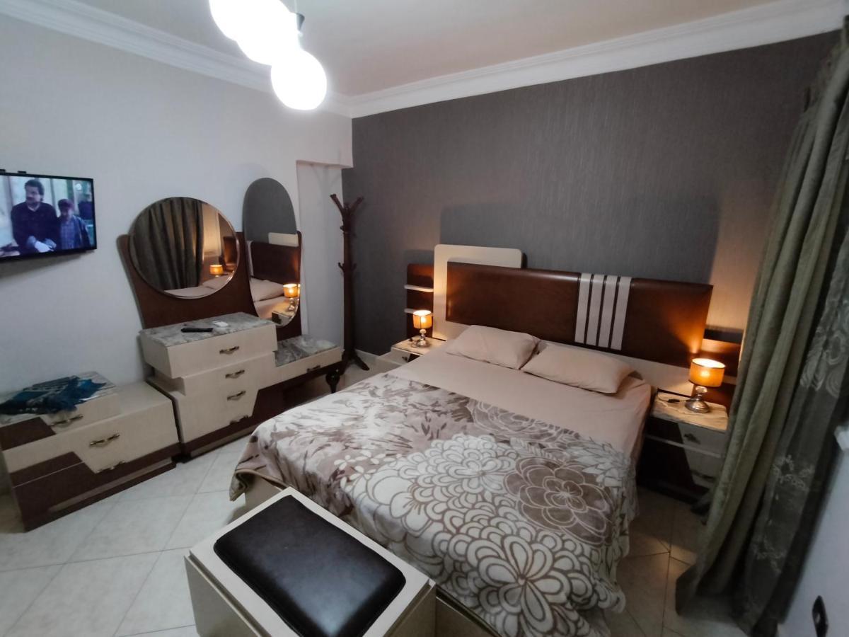 مكرم عبيد للعائلات فقط 21 Families Only Apartamento *